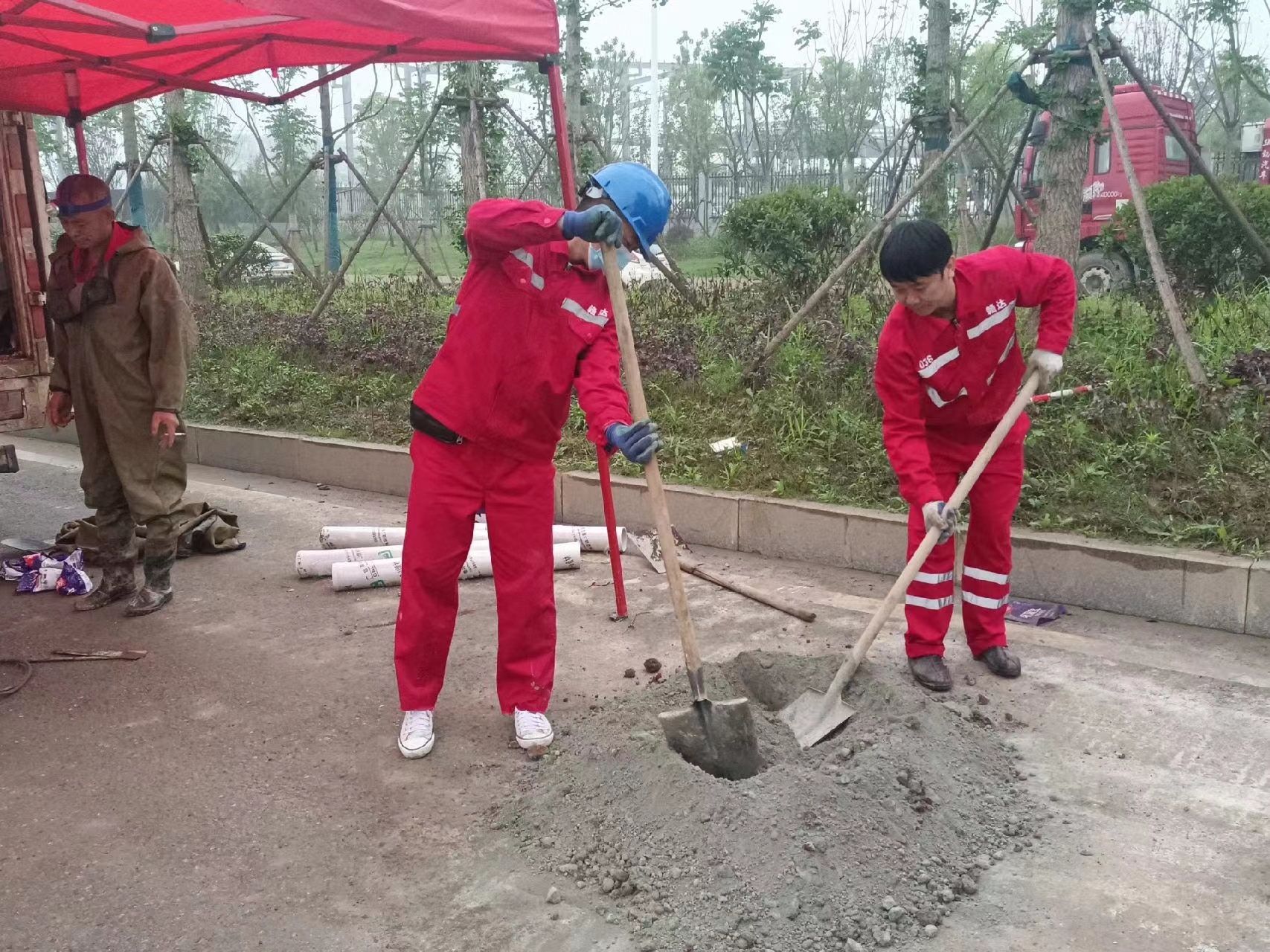 开平管道疏通哪家好】及时进行市政管道清淤